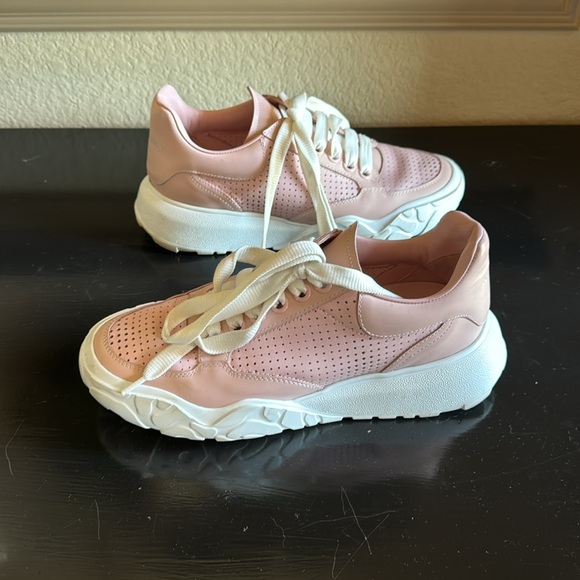 Pink Alexander McQueen Sneakers - Picture 4 of 6
